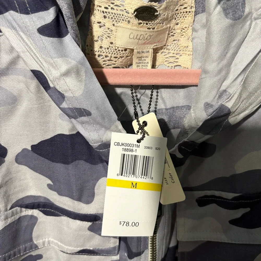 Cupio Hooded Utility Jacket Gray and Black Urban Camo - Picture 3 of 7